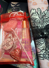 BOOK OF THE MONTH: dark & spicy reads + two bookish gifts